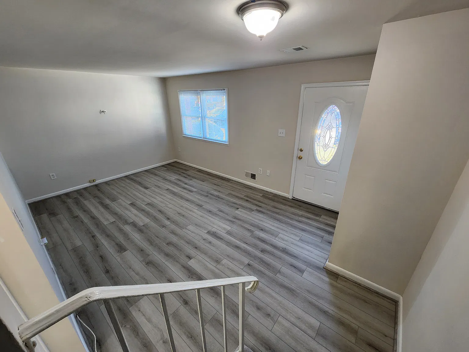 3 bed, 2.5 bath, 1320 sqft, $2,500 — Photo 4
