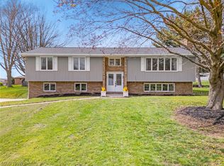 1233 Meese Rd, Louisville, OH