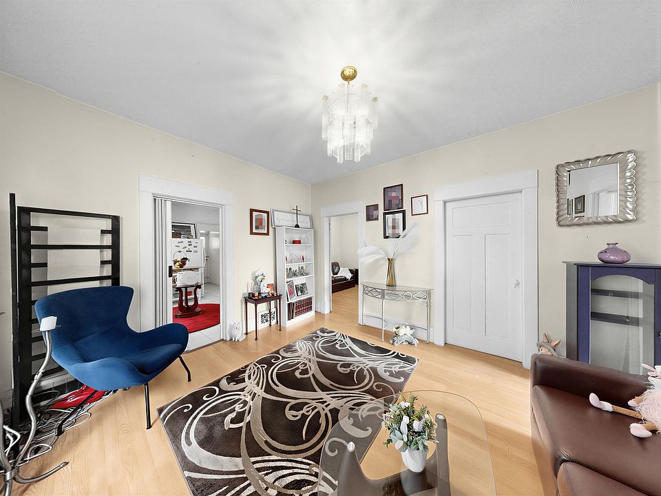 1st image of 2130 William St