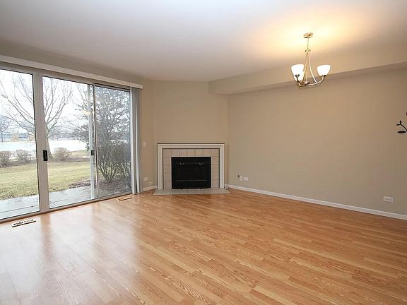 4th image of 523 Woodhaven Dr