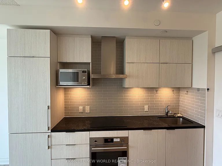 18 Rouge Valley Dr W #601 — Photo 10