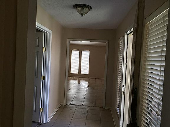 4th image of 7203 Las Brisas Dr
