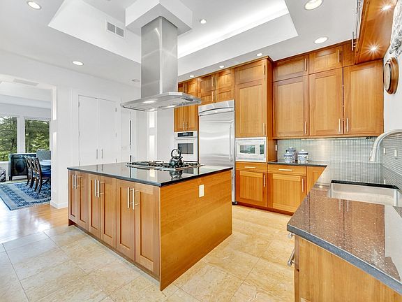 3rd image of 43 Country Club Way #43