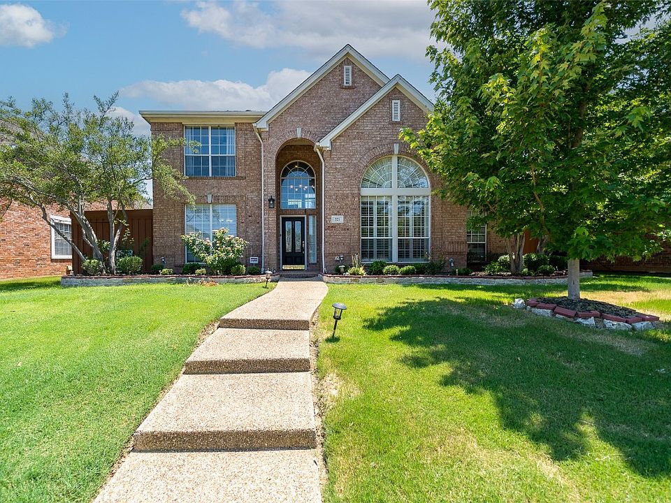 1st image of 521 Layton Dr