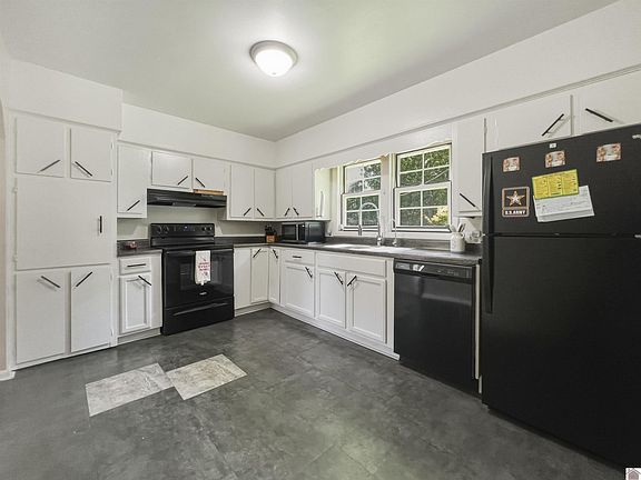 5th image of 38 Orchard Dr