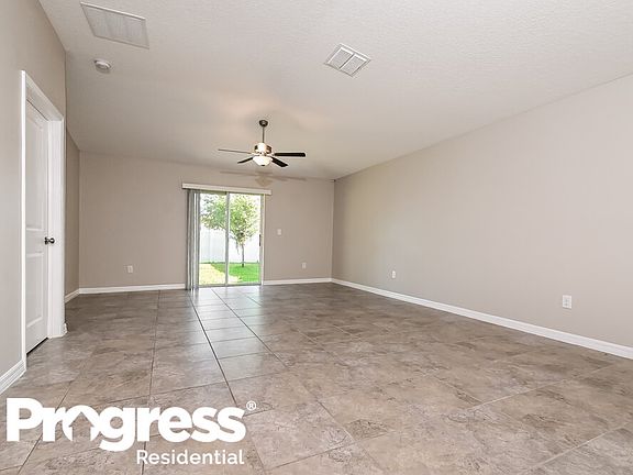 3rd image of 7211 Somerset Pond Dr