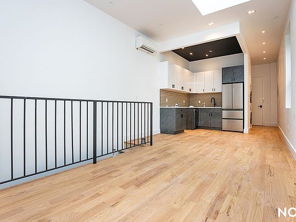 4th image of 173 Jefferson St #1L