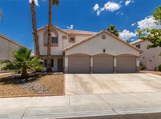 7705 Four Seasons Dr, Las Vegas, NV 89129