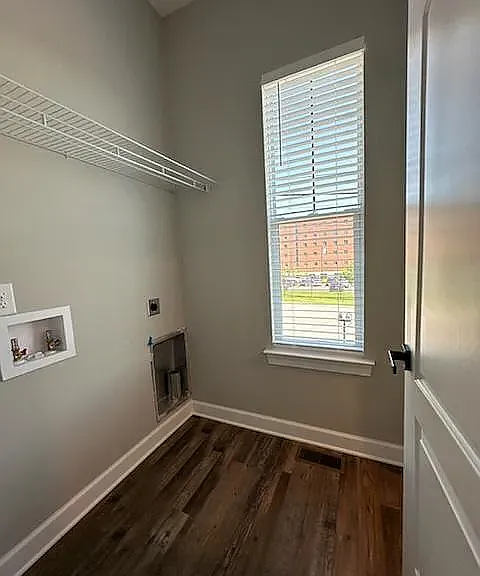 3 bed, 1700 sqft, $2,495 — Photo 3