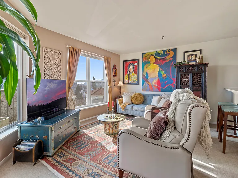 335 NW Uptown Ter #2B — Photo 21