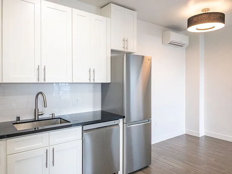 77 Bulkley Ave #7 — Photo 4