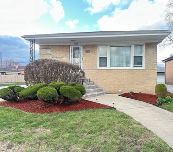 1524 Memorial Dr, Calumet City, IL, 60409