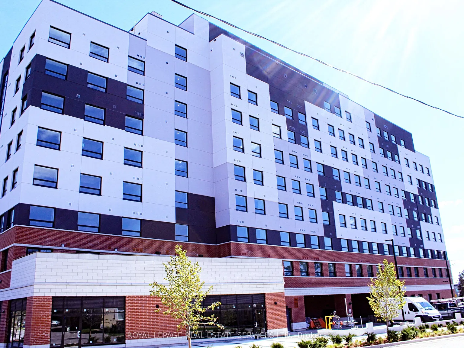 2 bed, $1,595 — Photo 1