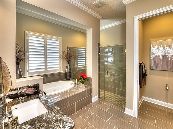 Brooke-20 Spanish Creek-NOC Owners Bath