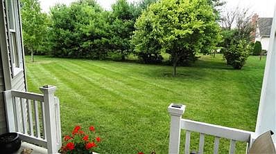 4th image of 1075 Chaumont Dr