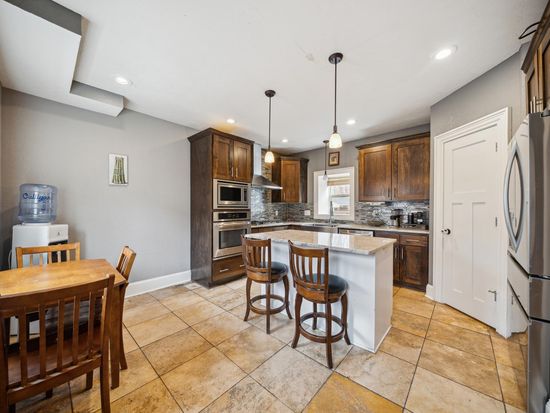 836 Lewis St S, Shakopee, MN 55379