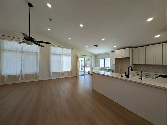 2nd image of 3850 Millbrae Ter