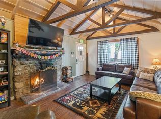 26327 Alpine Ln, Twin Peaks, CA 92391