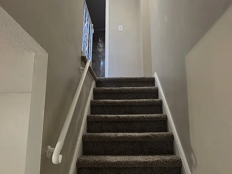 16200 Maplewood Ct — Photo 11
