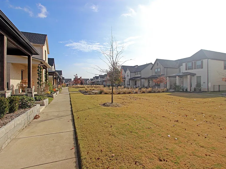 4127 Runway Mews — Photo 22