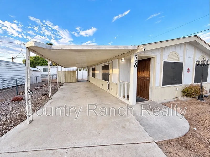 2 bed, 2.0 bath, 1000 sqft, $1,400 — Photo 2