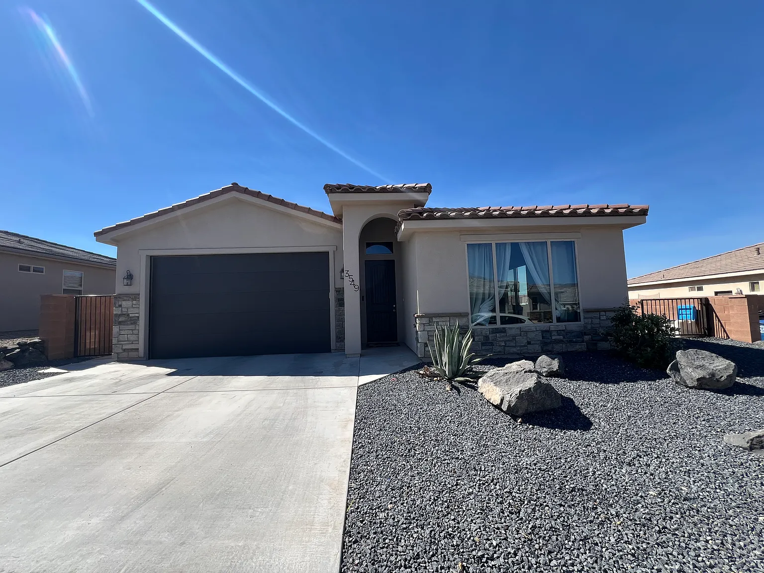 3 bed, 1449 sqft, $2,150 — Photo 2