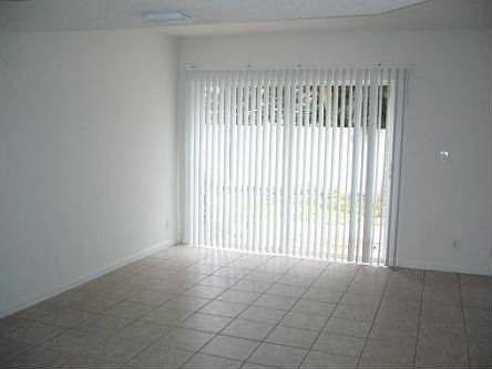 4th image of 1495 NW 94th Way