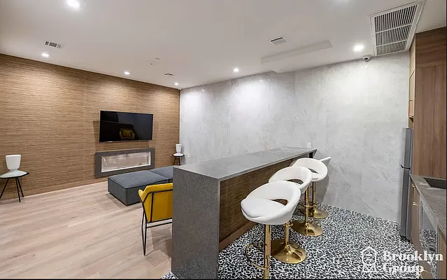 Rented by Brooklyn Group | media 32