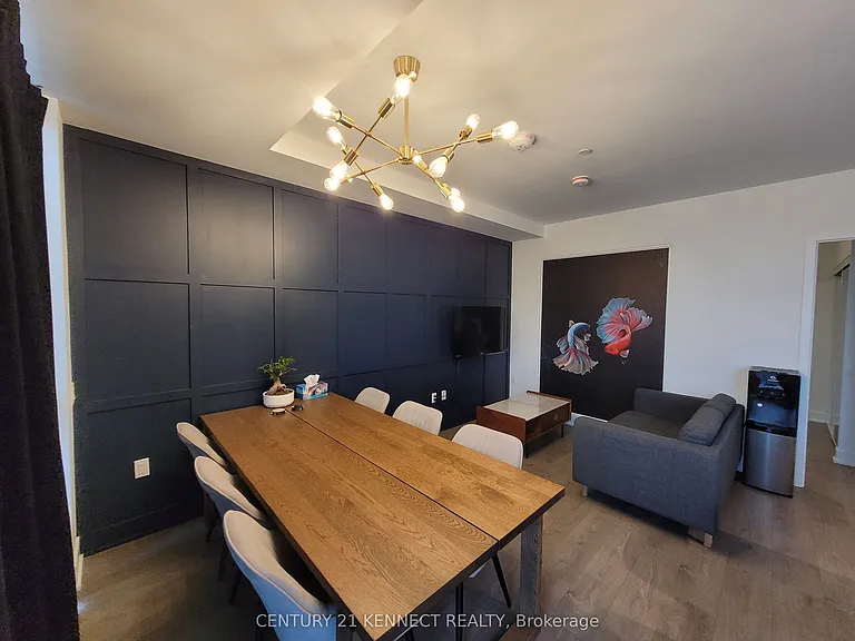 60 George Butchart Dr #Townhouse 2 — Photo 8