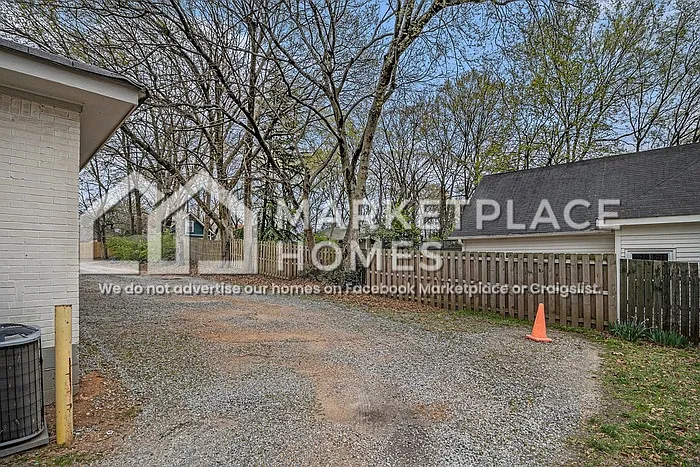 509 Woodward Ave SE — Photo 16
