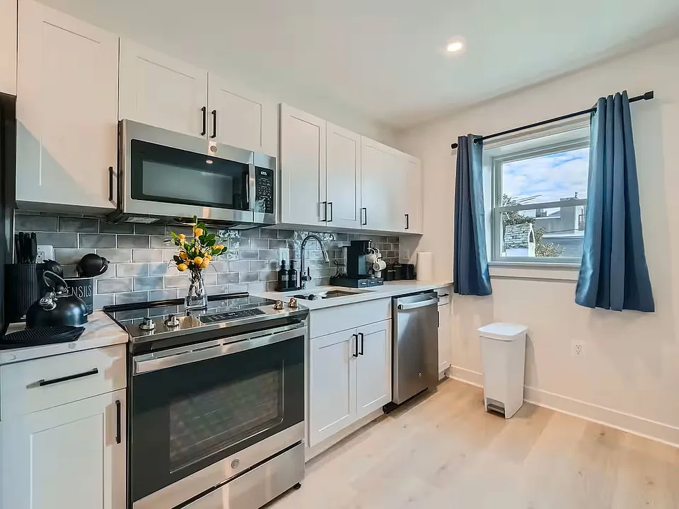 731 S Ann St #3