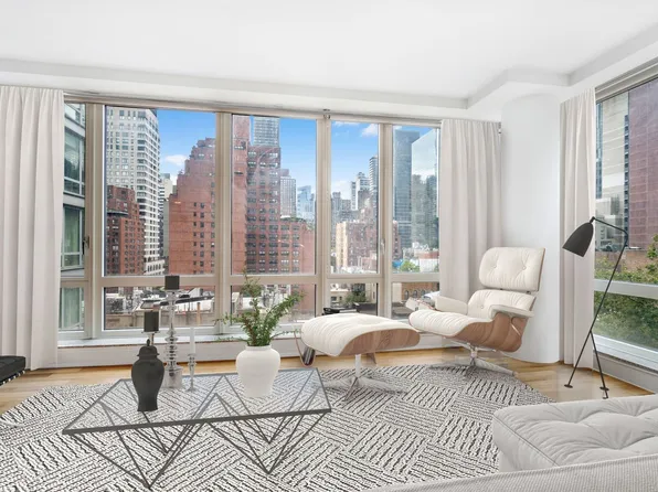 250 East 53rd Street image 1 of 17