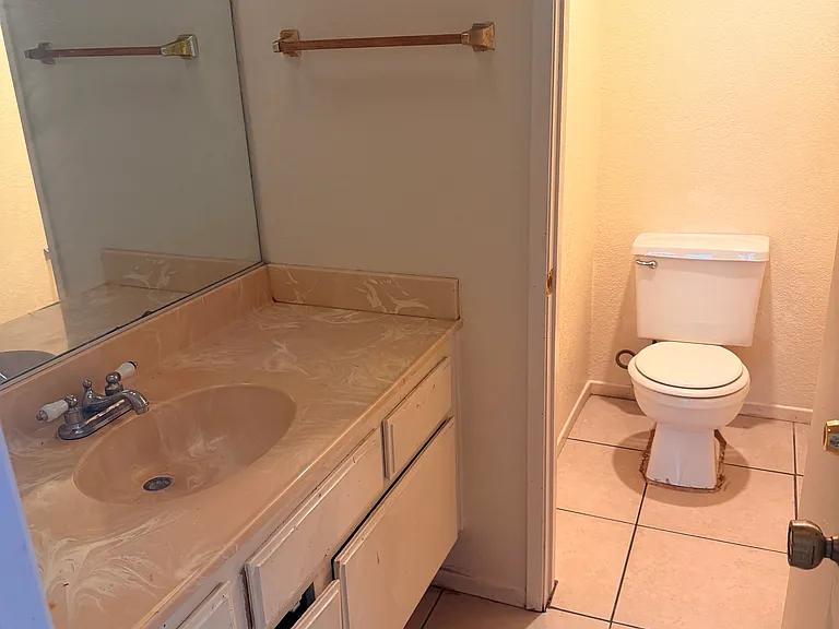 9021 Stacie Ln — Photo 7