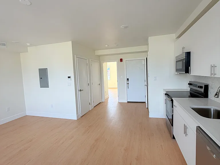 4212 Lancaster Ave #201 — Photo 8