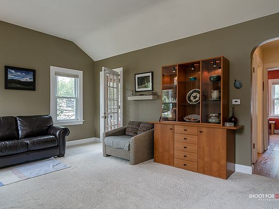 3rd image of 852 Mayhew Wood Dr SE