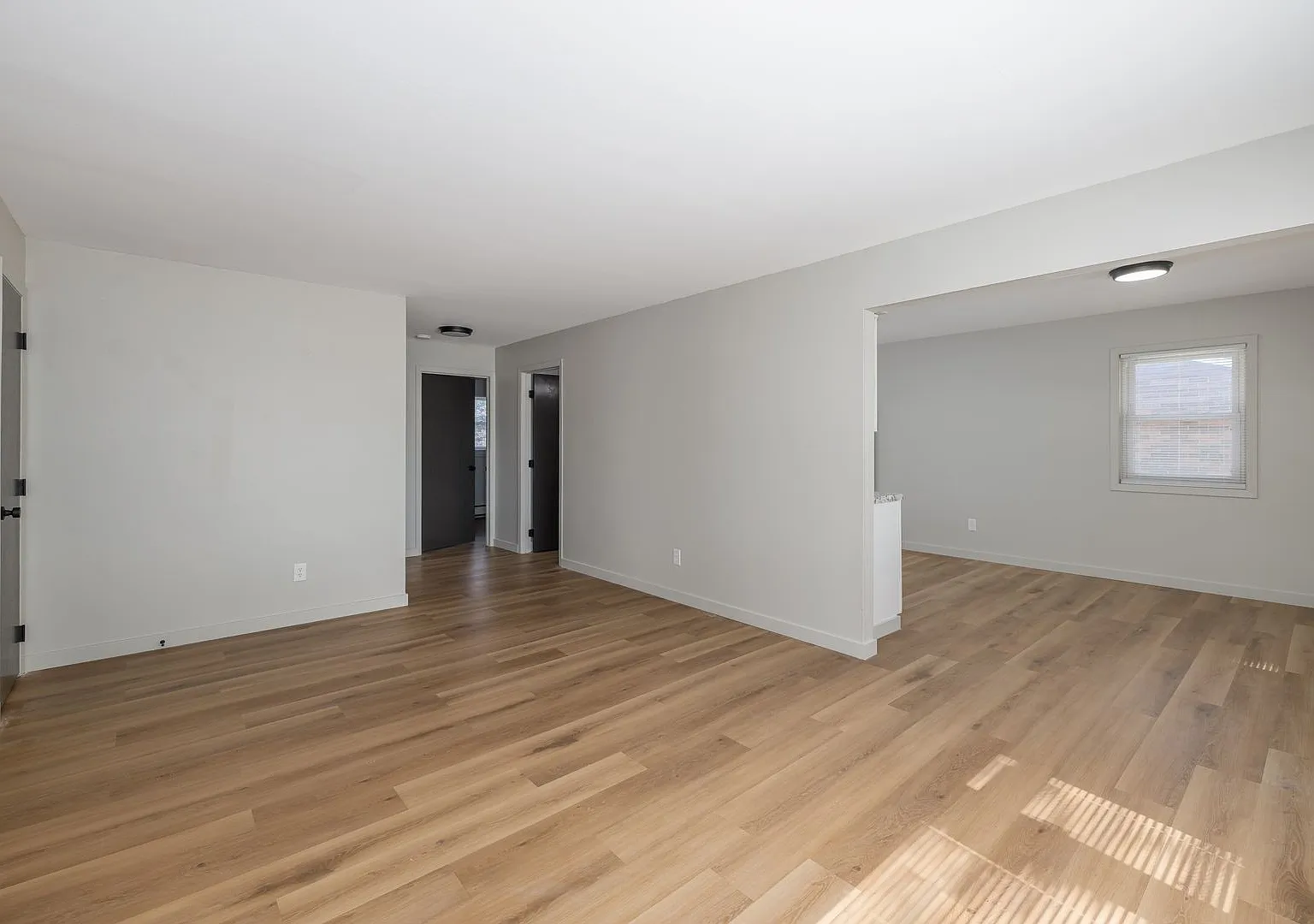 832 W 20th Ave — Photo 4