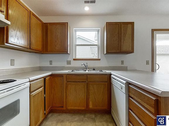 3rd image of 2429 NW 47th St