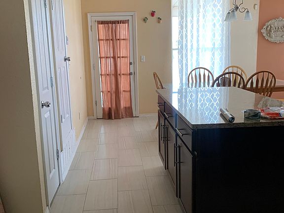 2nd image of 3717 Fiddlewood Cir