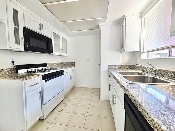 4th image of 744 S Harvard Blvd #308