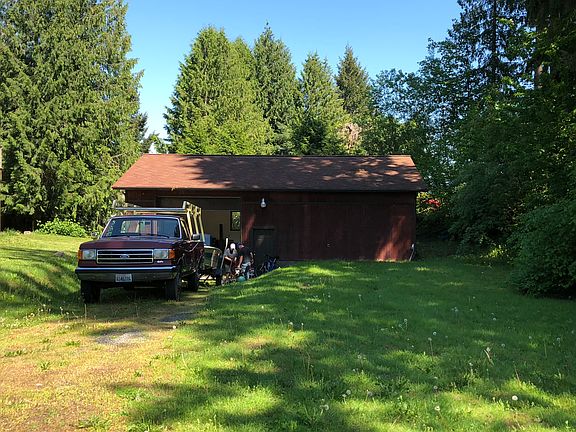 3rd image of 11025 74th Ave E