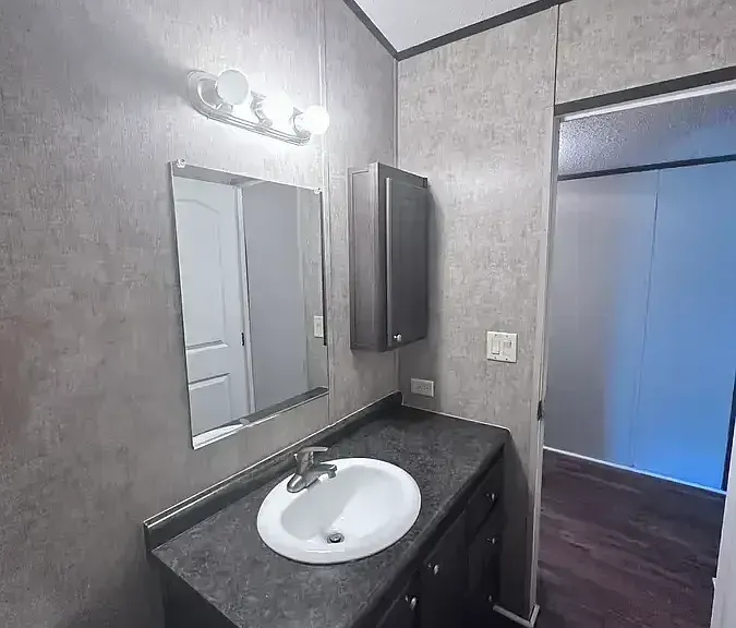 5515 Rivercreek Dr #110 — Photo 14