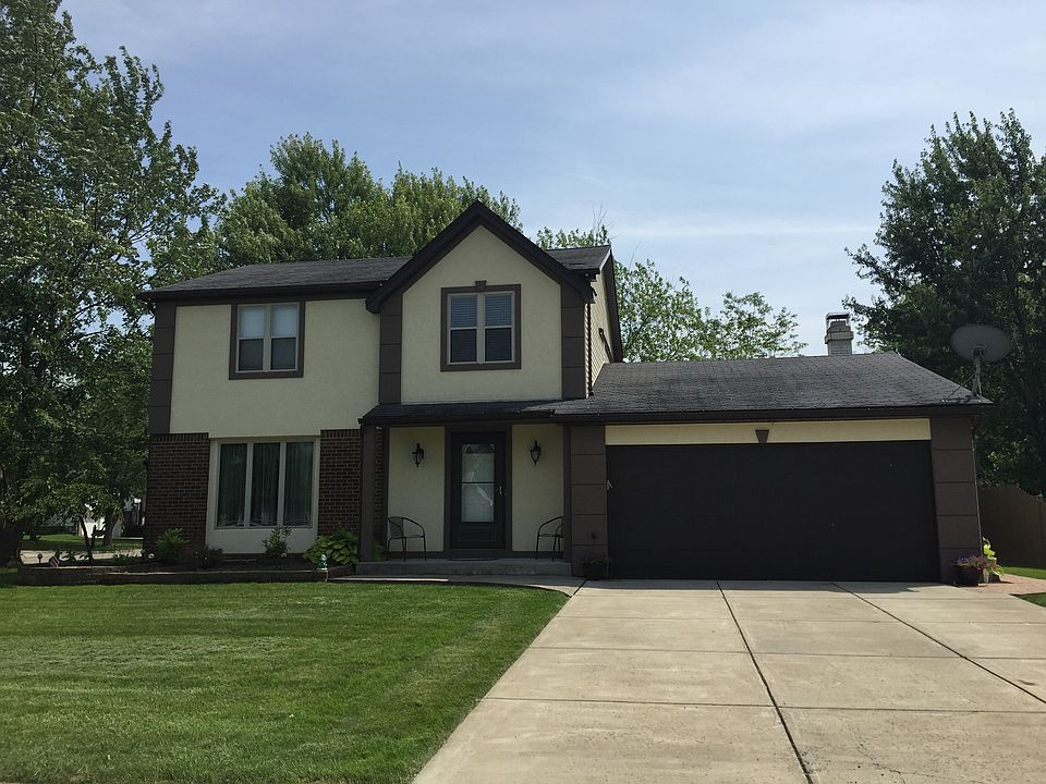 1st image of 15 Vermont Pl