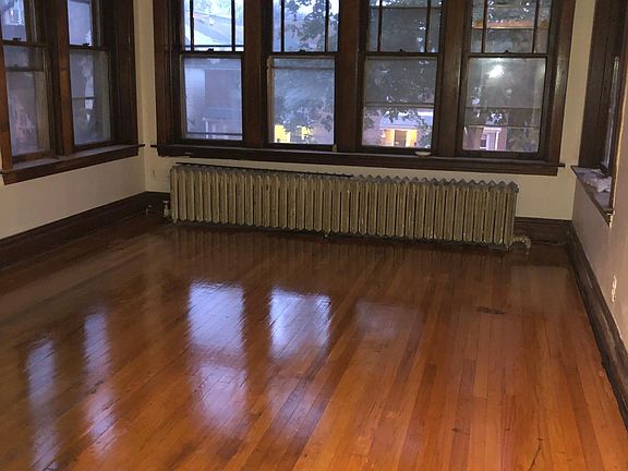 2nd image of 5511 N Paulina St #1