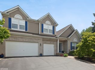 6 Sage Ct, Bolingbrook, IL 60490