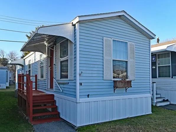 1044 Phillips Rd #18, New Bedford, MA 02745