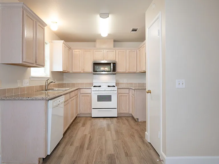 609 Sunny Brook Dr — Photo 8