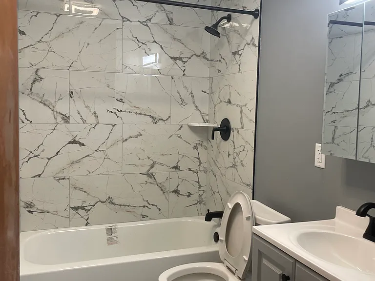 20 Yates St — Photo 14