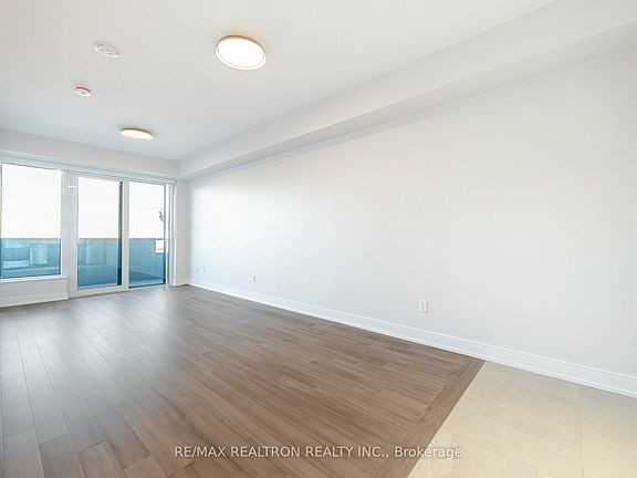 5th image of 2525 Bathurst St #410