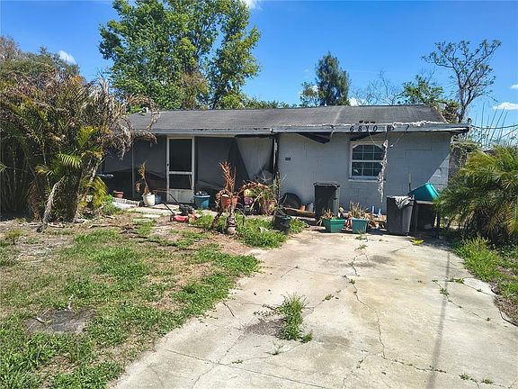 2nd image of 6810 Shady Acres Blvd