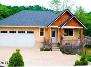 2215 NE 64th Dr, Lincoln City, OR